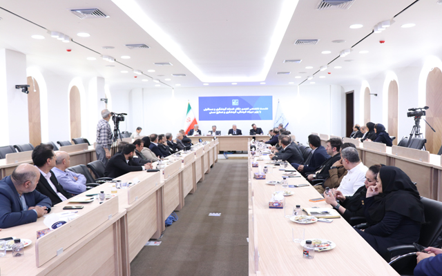 نشست مشترك انجمن صنفی دفاتر خدمات مسافرت  هوائی و جهانگردی  ایران با وزیر گردشگری 